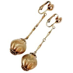 Vintage Signed Sarah Coventry Long Gold Tone Drop Earrings 1960s Clip On Dangles